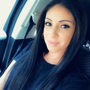 Meet your Posher, Clarisa